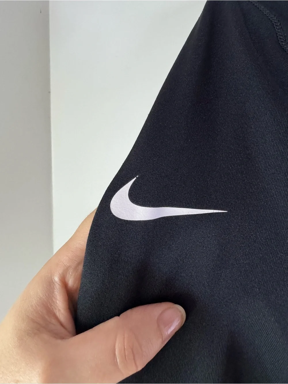 Nike pro dri-fit Half-Zip fitted Long Sleeve Top black womens medium